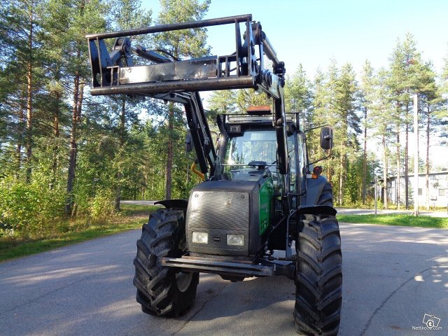 Valtra 8050 MEGA + MP Lift 265 3