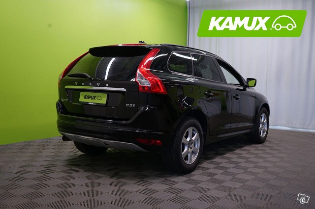 Volvo XC60 4