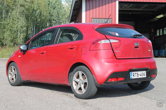 Kia Rio 7