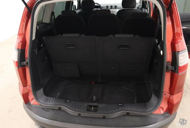 Ford S-MAX 12