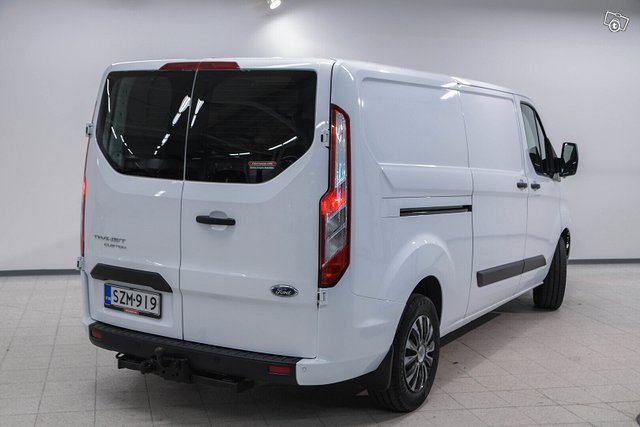 Ford Transit Custom 5