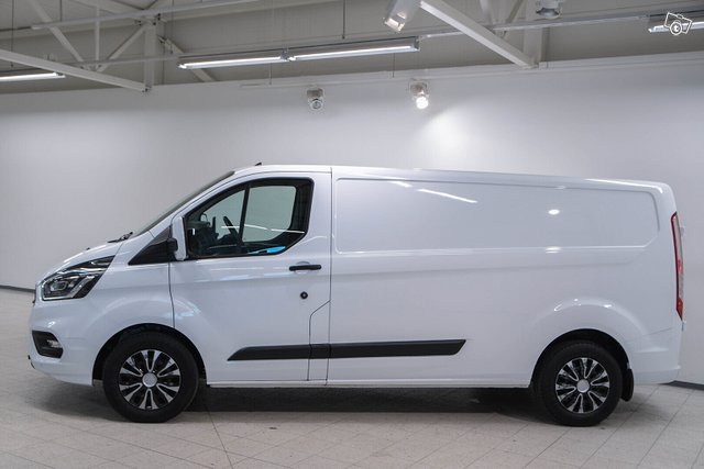 Ford Transit Custom 8