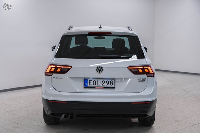 Volkswagen Tiguan 6