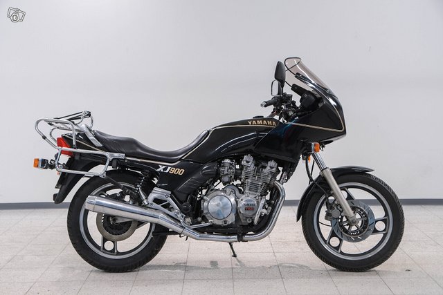 Yamaha XJ900 2