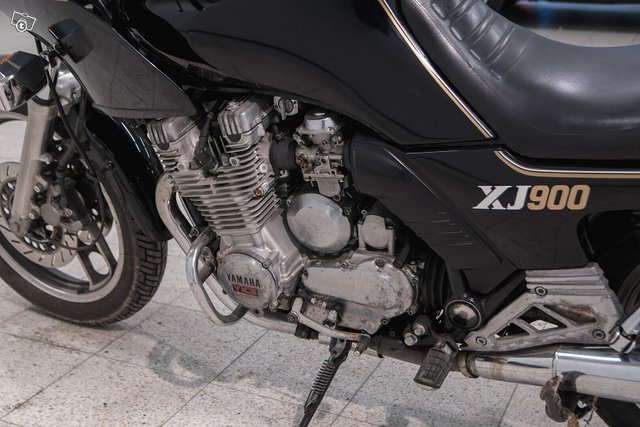 Yamaha XJ900 10