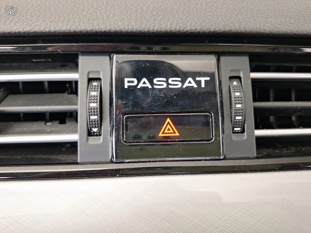 Volkswagen Passat 9