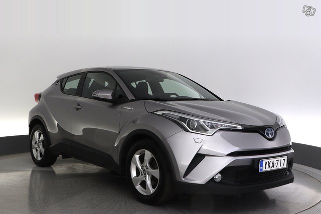 Toyota C-HR 7