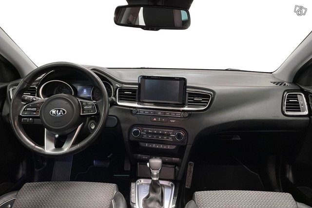 Kia Ceed 8