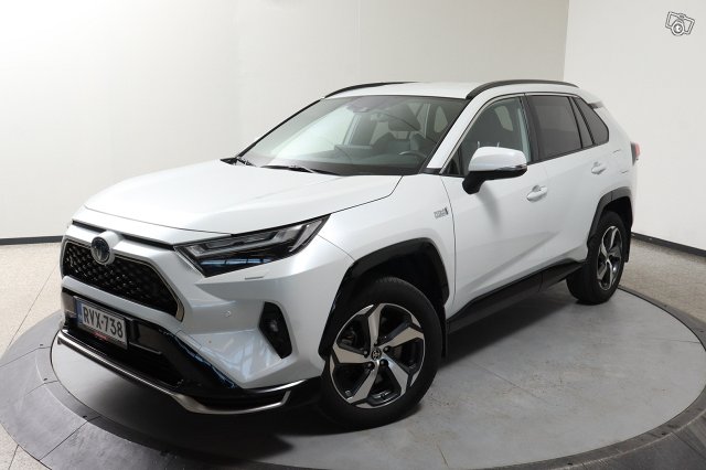 TOYOTA RAV4 PLUG-IN