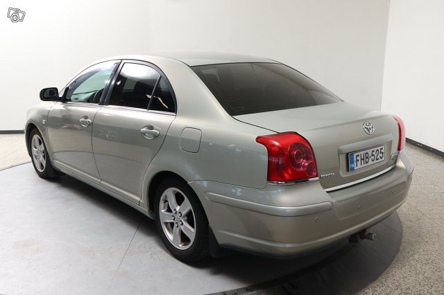 Toyota Avensis 7