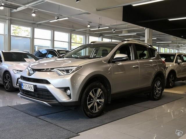 TOYOTA RAV4 1