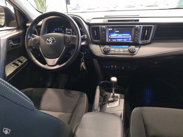 TOYOTA RAV4 19