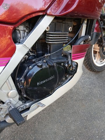 Kawasaki GPZ500 / Vaihto? 4