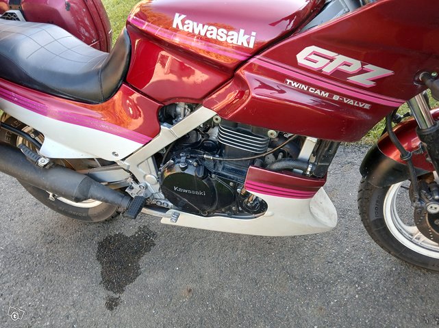 Kawasaki GPZ500 / Vaihto? 7