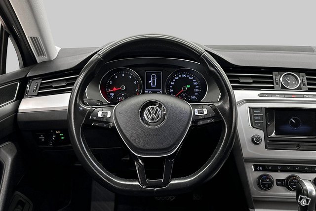 Volkswagen Passat 17