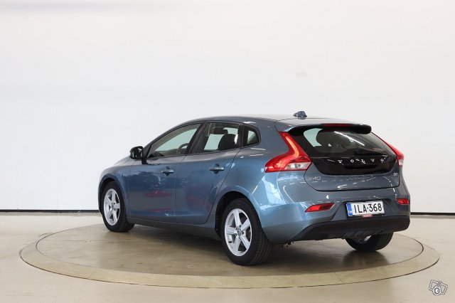 Volvo V40 7