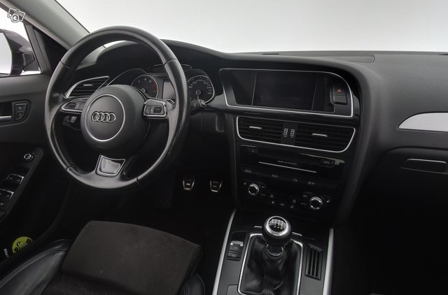 Audi A4 12