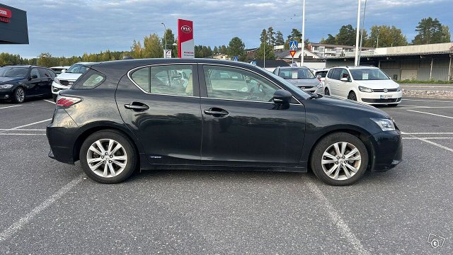 Lexus CT 3