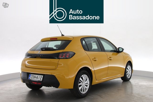 PEUGEOT 208 6