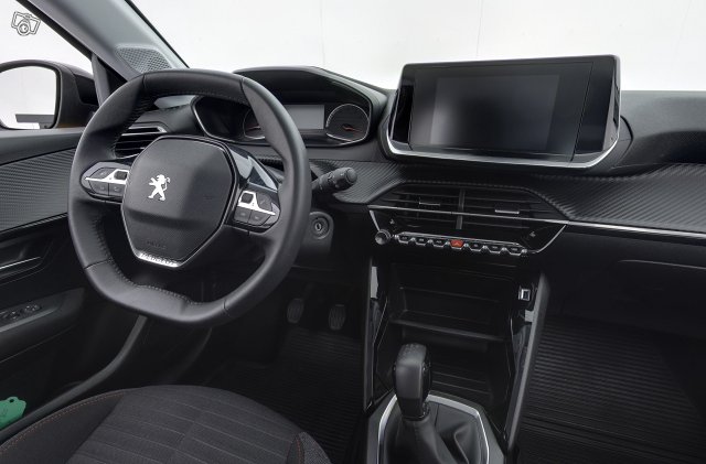 PEUGEOT 208 11