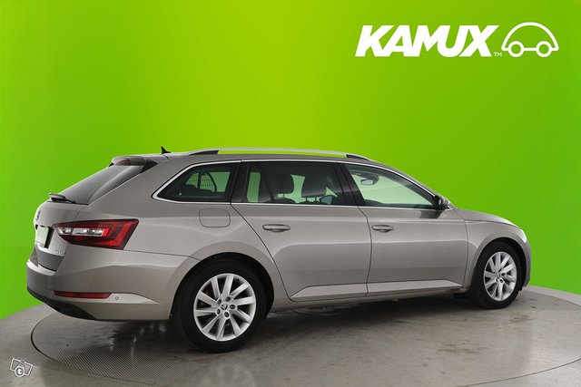 Skoda Superb 2