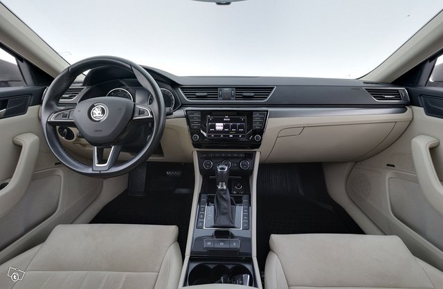 Skoda Superb 11