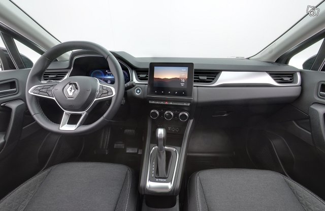 RENAULT Captur 8