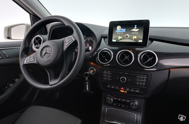 Mercedes-Benz B 9