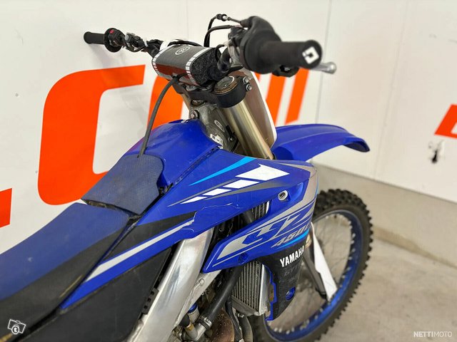 Yamaha YZ 6