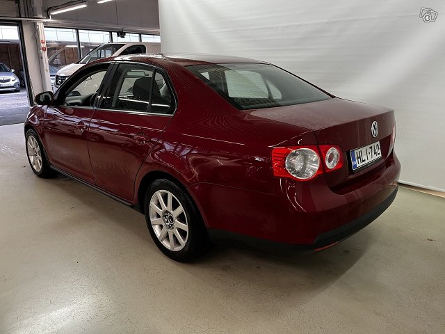 Volkswagen JETTA 2