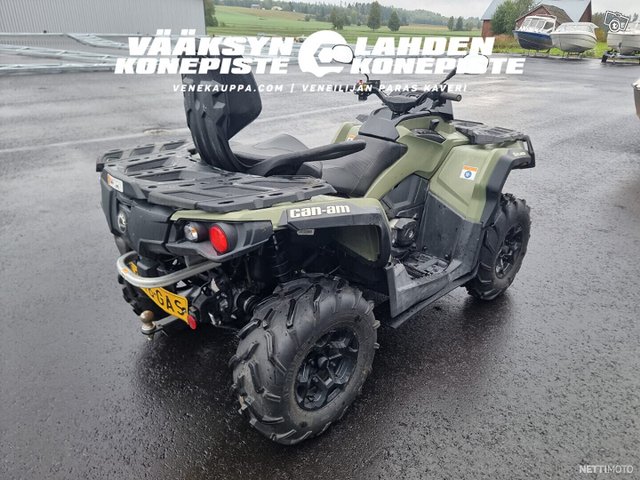 Can-Am Outlander Max 4