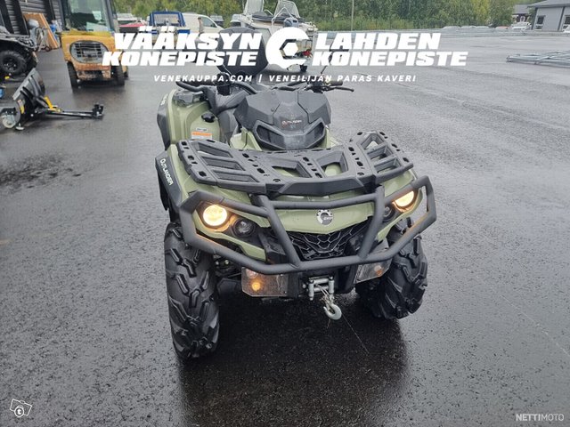 Can-Am Outlander Max 7