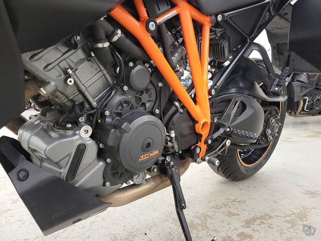 KTM 1290 17