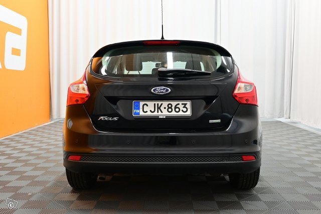 Ford Focus 6