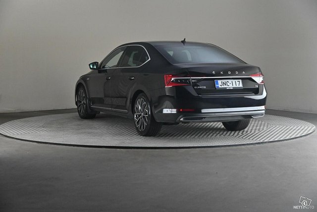 Skoda Superb 2