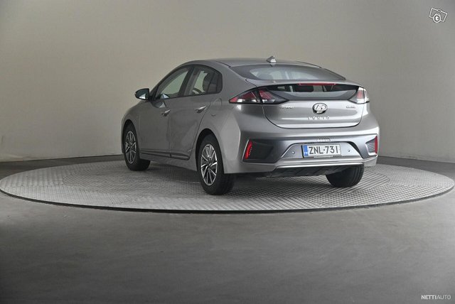 Hyundai Ioniq Electric 2