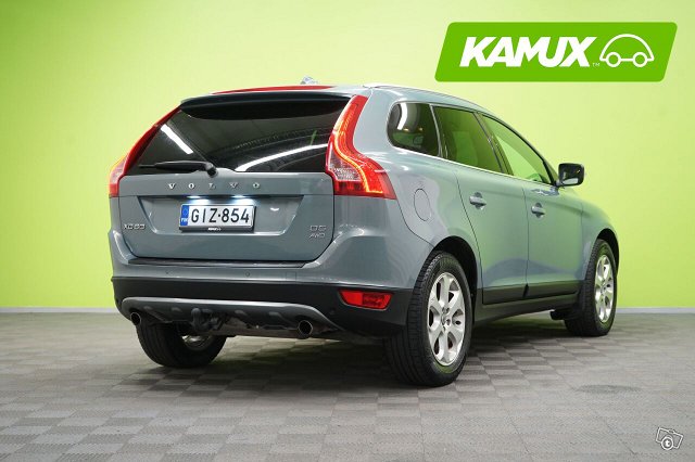 Volvo XC60 4