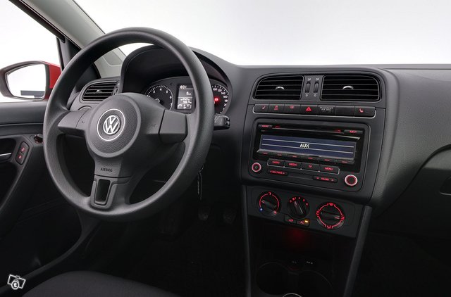 Volkswagen Polo 9