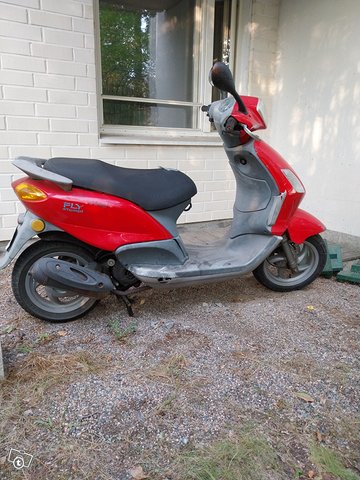 Piaggio 50 UZ-850, kuva 1