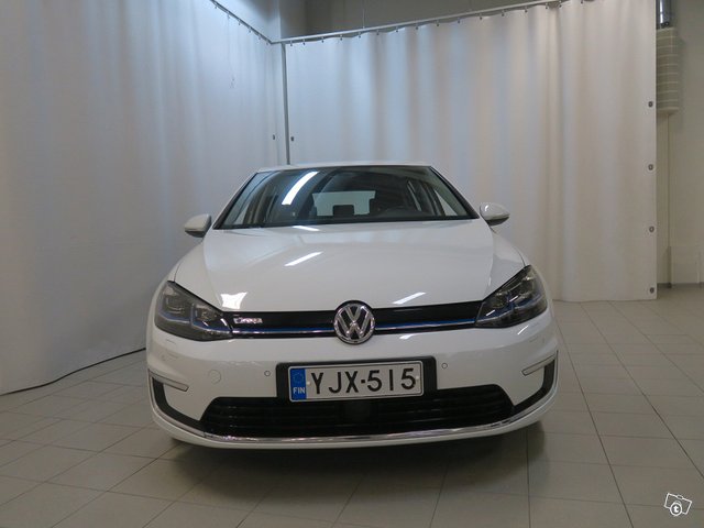 VOLKSWAGEN Golf 6