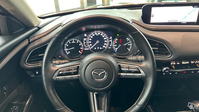 Mazda CX-30 10