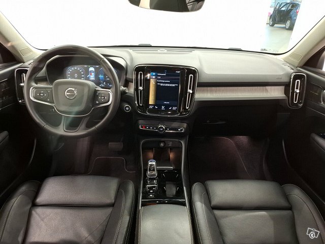 Volvo XC40 15