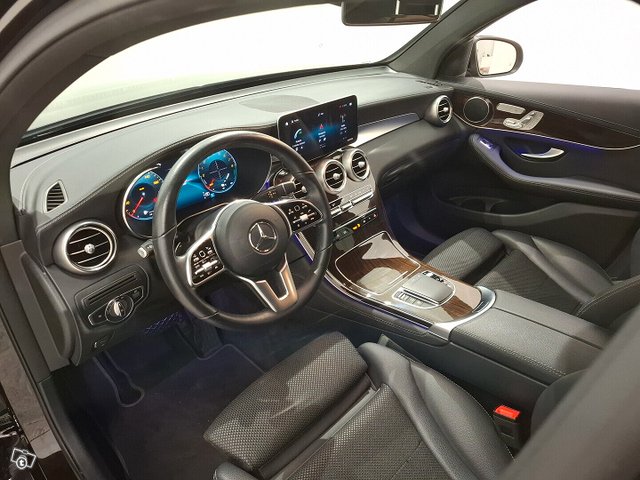 Mercedes-Benz GLC 7