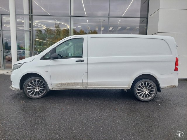 Mercedes-Benz Vito 4