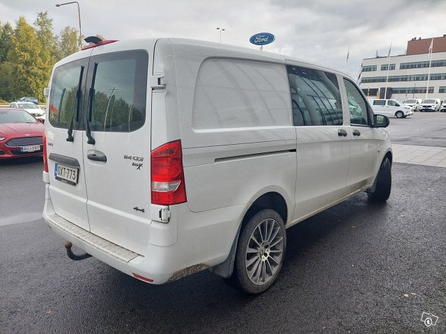 Mercedes-Benz Vito 7