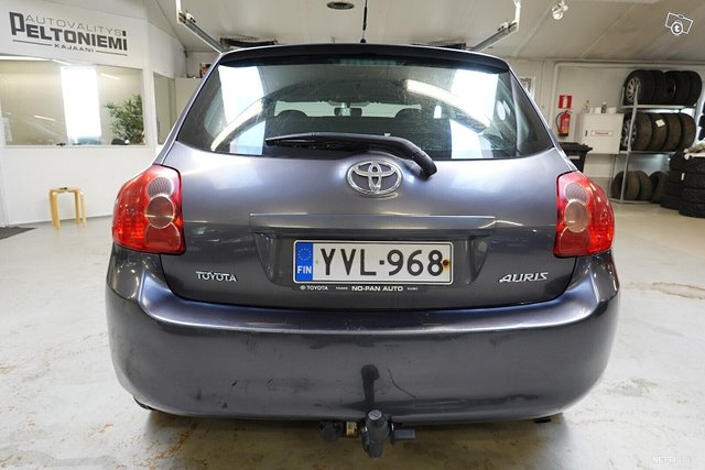 Toyota Auris 4