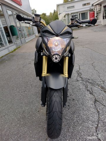 Honda CB 2