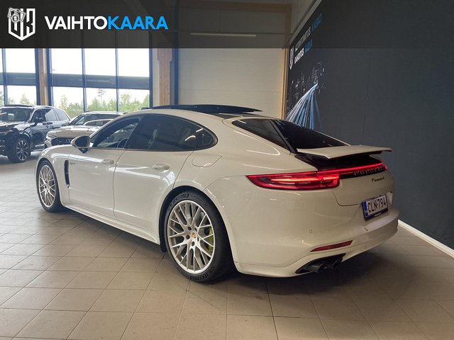 Porsche Panamera 2