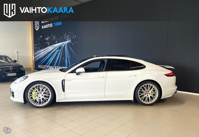 Porsche Panamera 5