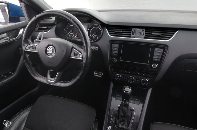 Skoda Octavia 9